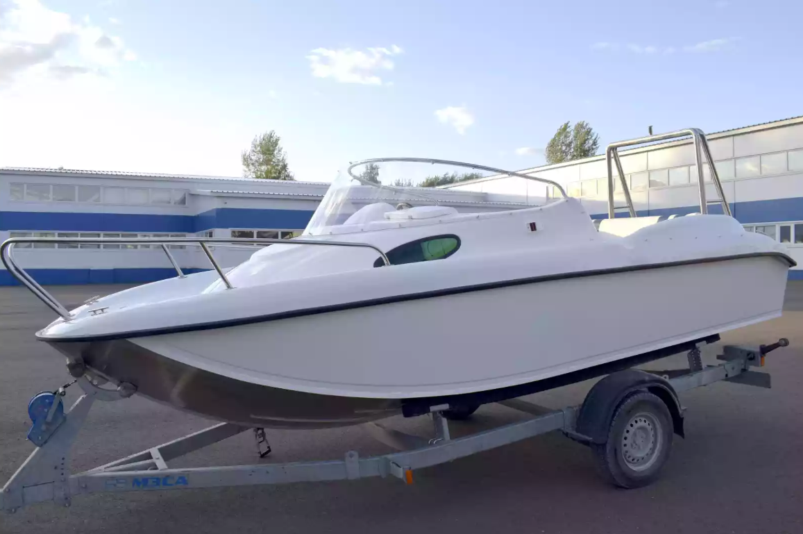 Комбинированный катер Neman-530 с каютой в Екатеринбурге