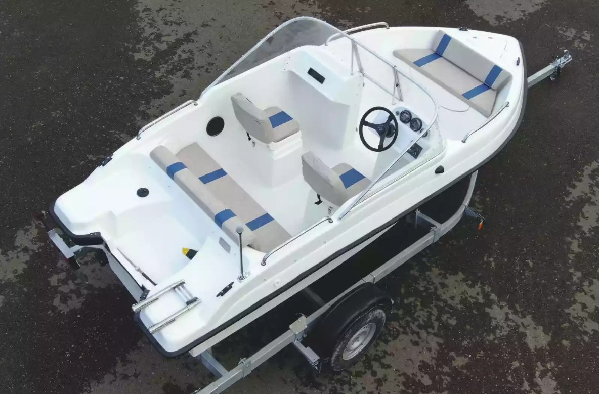 Стеклопластиковый катер Wyatboat-3 DC Open в Екатеринбурге