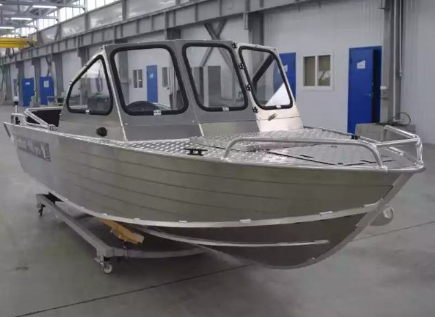 Алюминиевый катер Wyatboat-460 DCM Pro в Екатеринбурге
