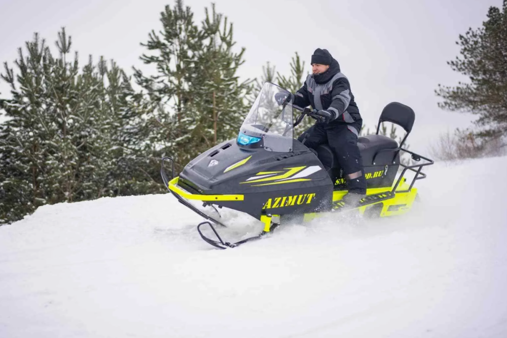 Миниснегоход Бурлак Азимут 24 л.с. , эл.запуск, реверс, тормоз гидравл, капот черный в Екатеринбурге