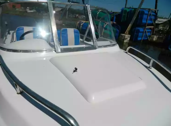 Стеклопластиковый катер Wyatboat-430 M (тримаран) в Екатеринбурге