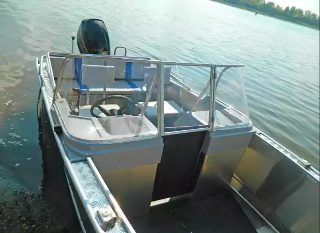 Алюминиевый катер Wyatboat-490 DCM в Екатеринбурге