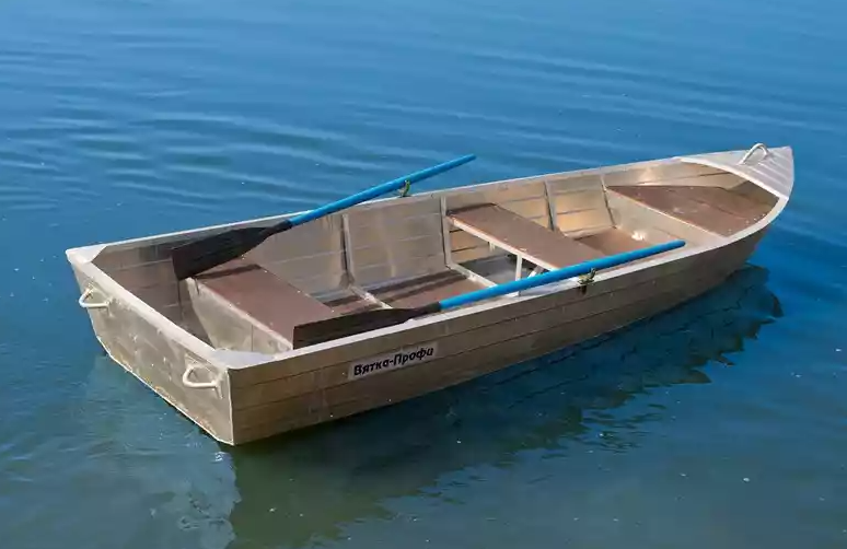 Алюминиевая лодка Вятка-Профи 32 в Екатеринбурге