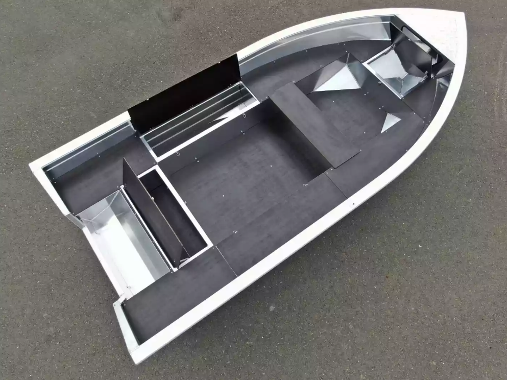 Алюминиевая лодка  Неман-420 в Екатеринбурге