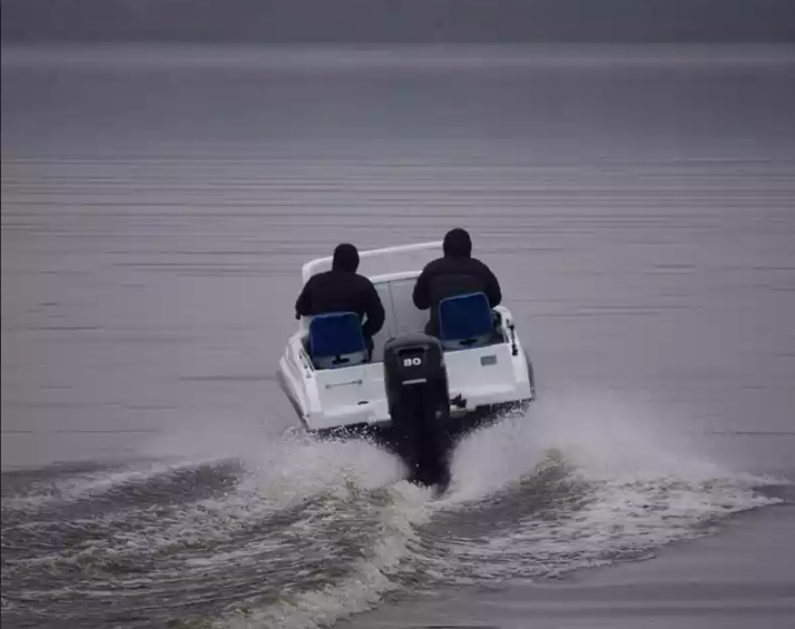 Комбинированный катер Neman-500 с каютой в Екатеринбурге