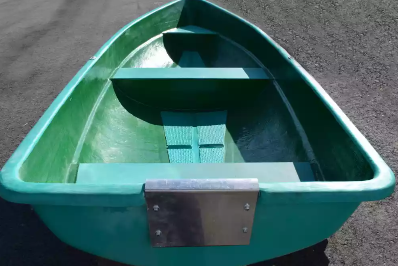 Стеклопластиковая Лодка Голавль в Екатеринбурге