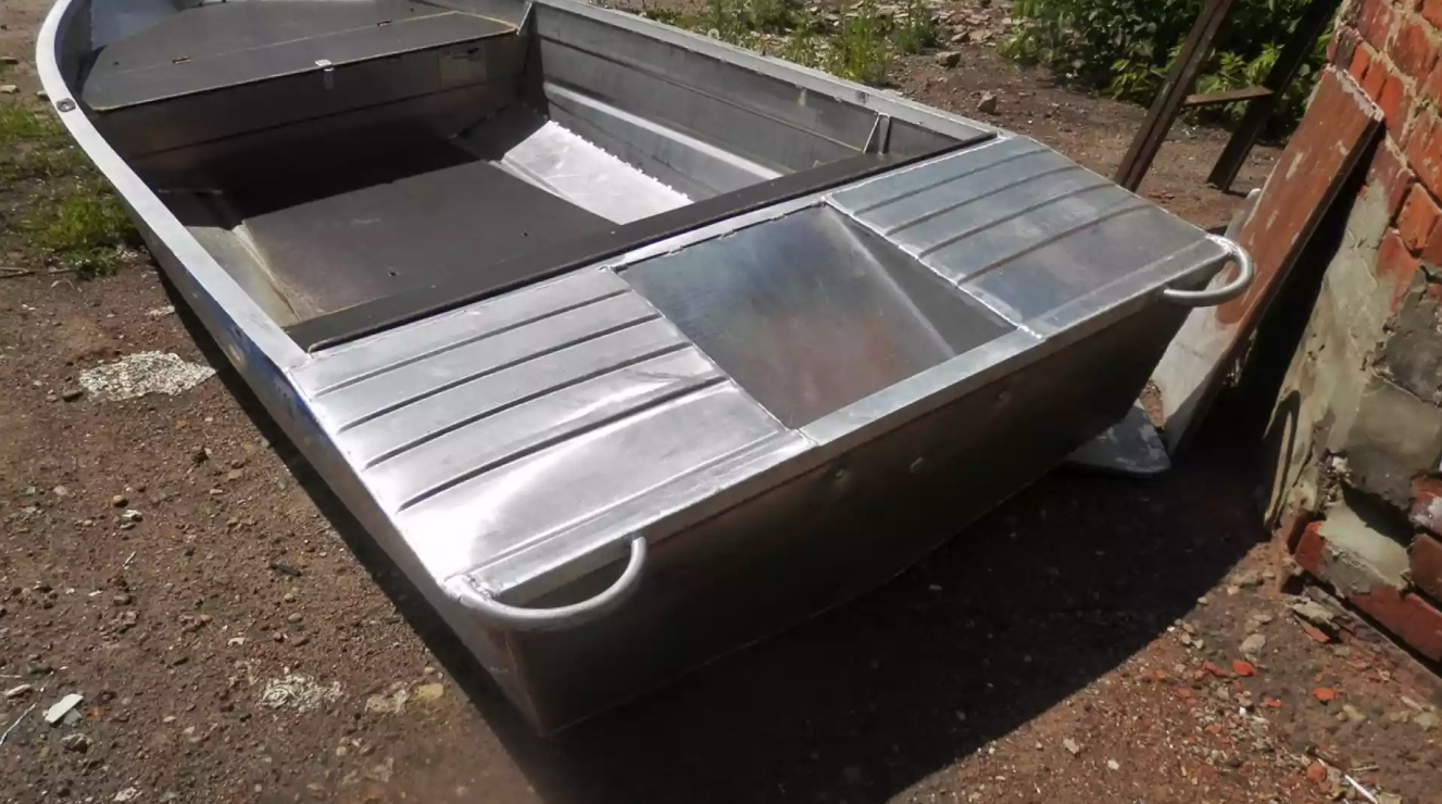 Алюминиевая лодка Вятка-Профи Вариант в Екатеринбурге