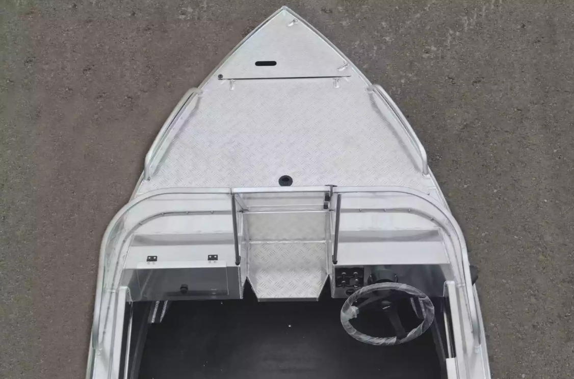 Алюминиевая лодка  Neman-400 PRO в Екатеринбурге