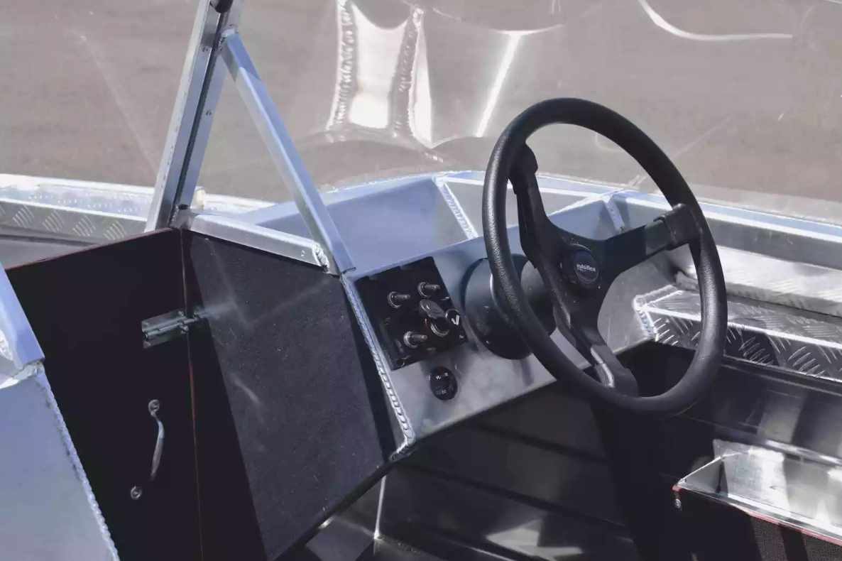 Алюминиевый катер Wyatboat-390 DCM в Екатеринбурге