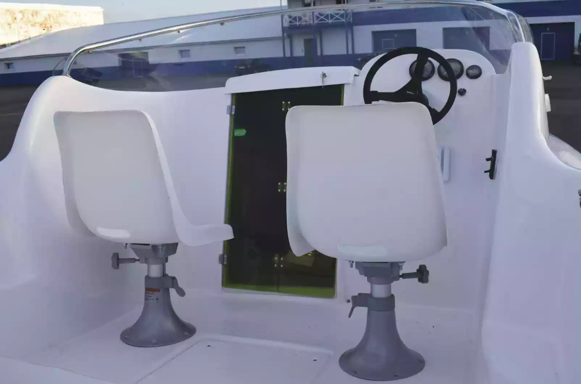 Комбинированный катер Neman-530 с каютой в Екатеринбурге