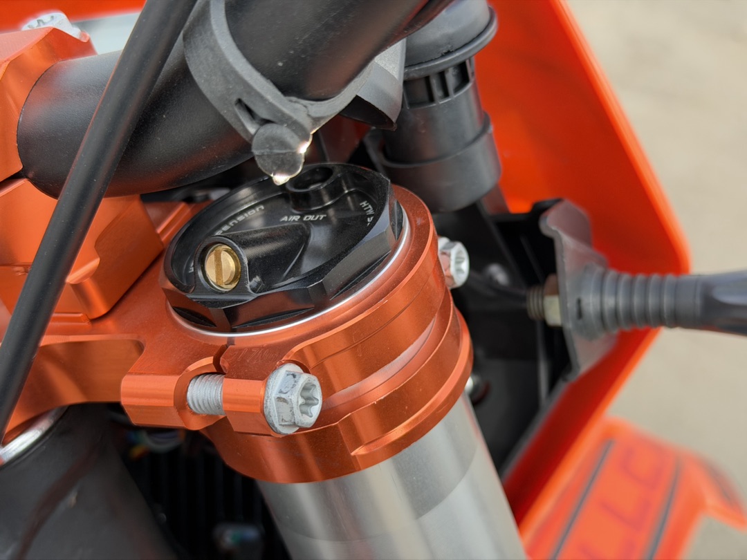 Кроссовый мотоцикл PROMAX HELLCAT NC450S EFI в Екатеринбурге