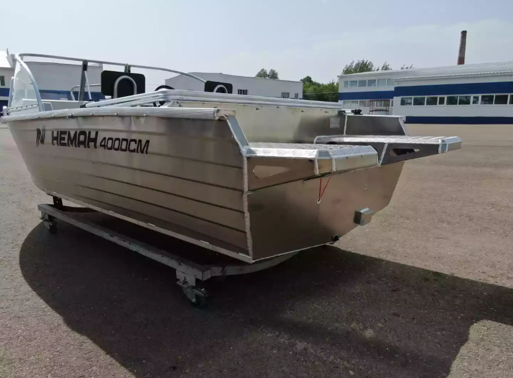 Алюминиевая лодка  Неман-400 DCM NEW в Екатеринбурге