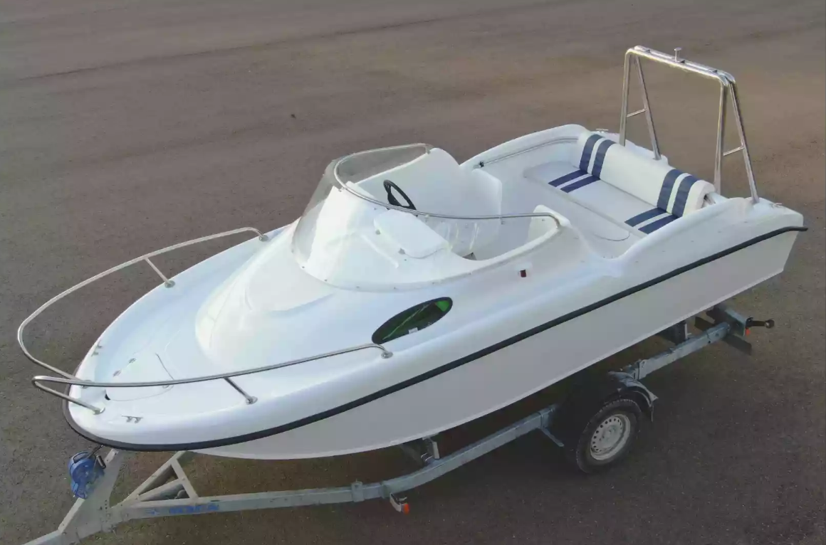 Комбинированный катер Neman-530 с каютой в Екатеринбурге