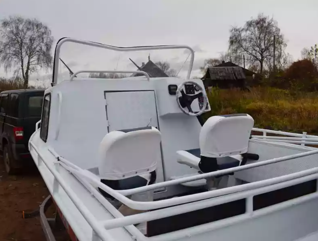 Алюминиевый катер Неман-500 (каютный) в Екатеринбурге