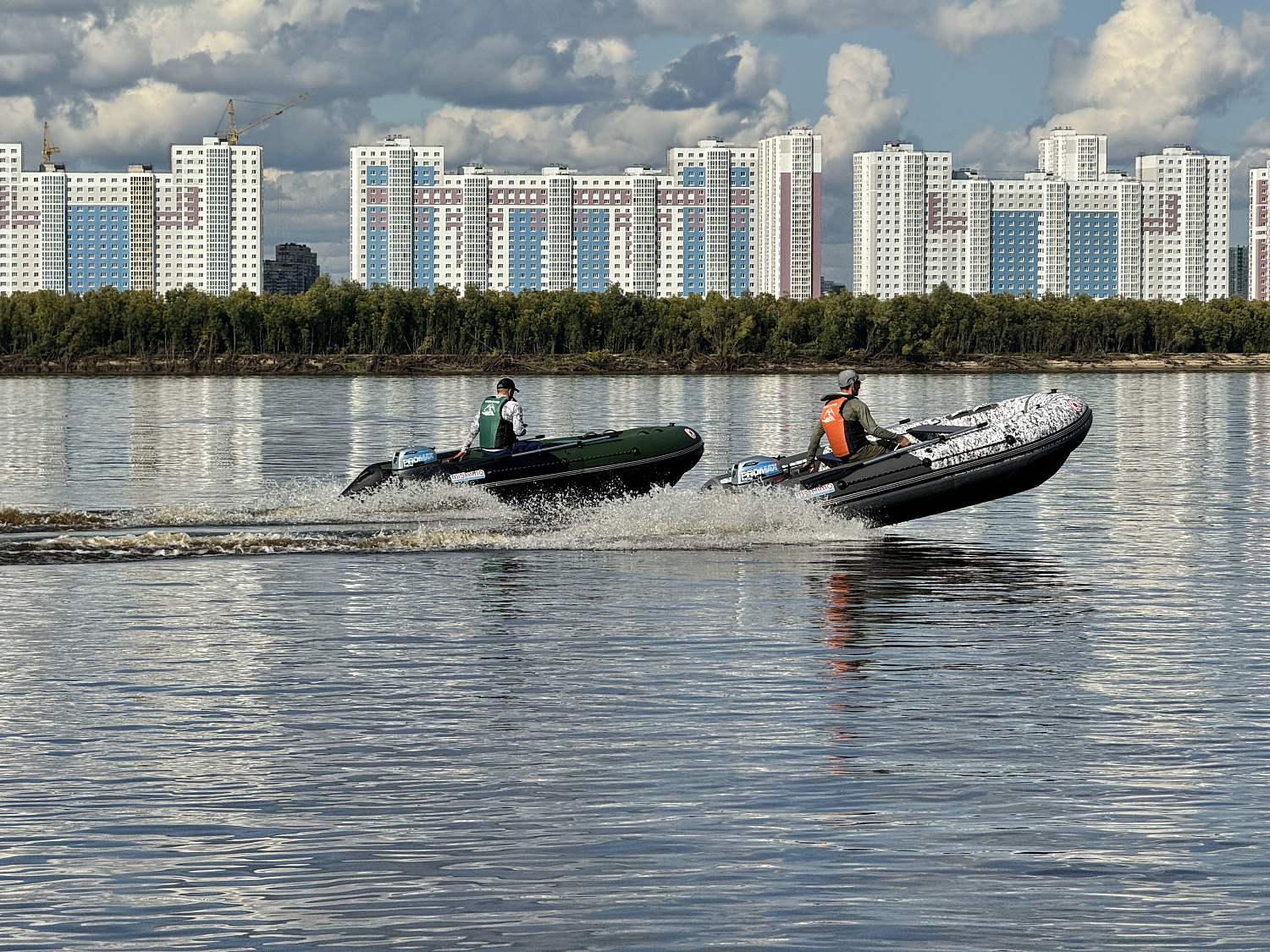 Лодка MISHIMO BIG FLOOR 440 в Екатеринбурге