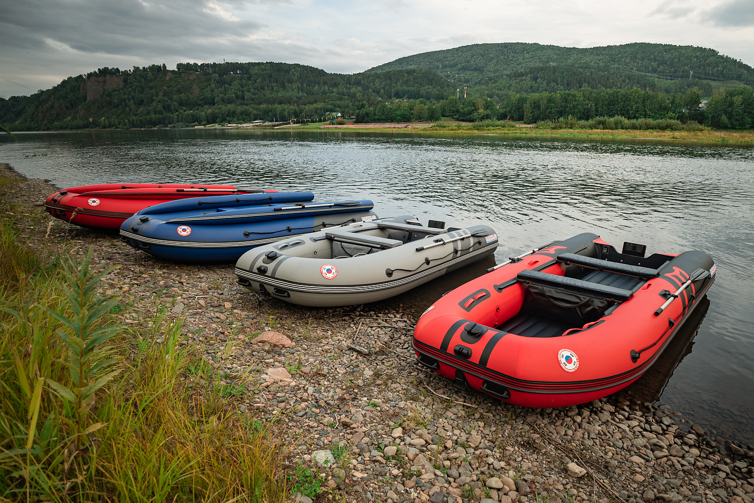 Лодка MISHIMO RIVER FJET PRO 410  под водомет в Екатеринбурге