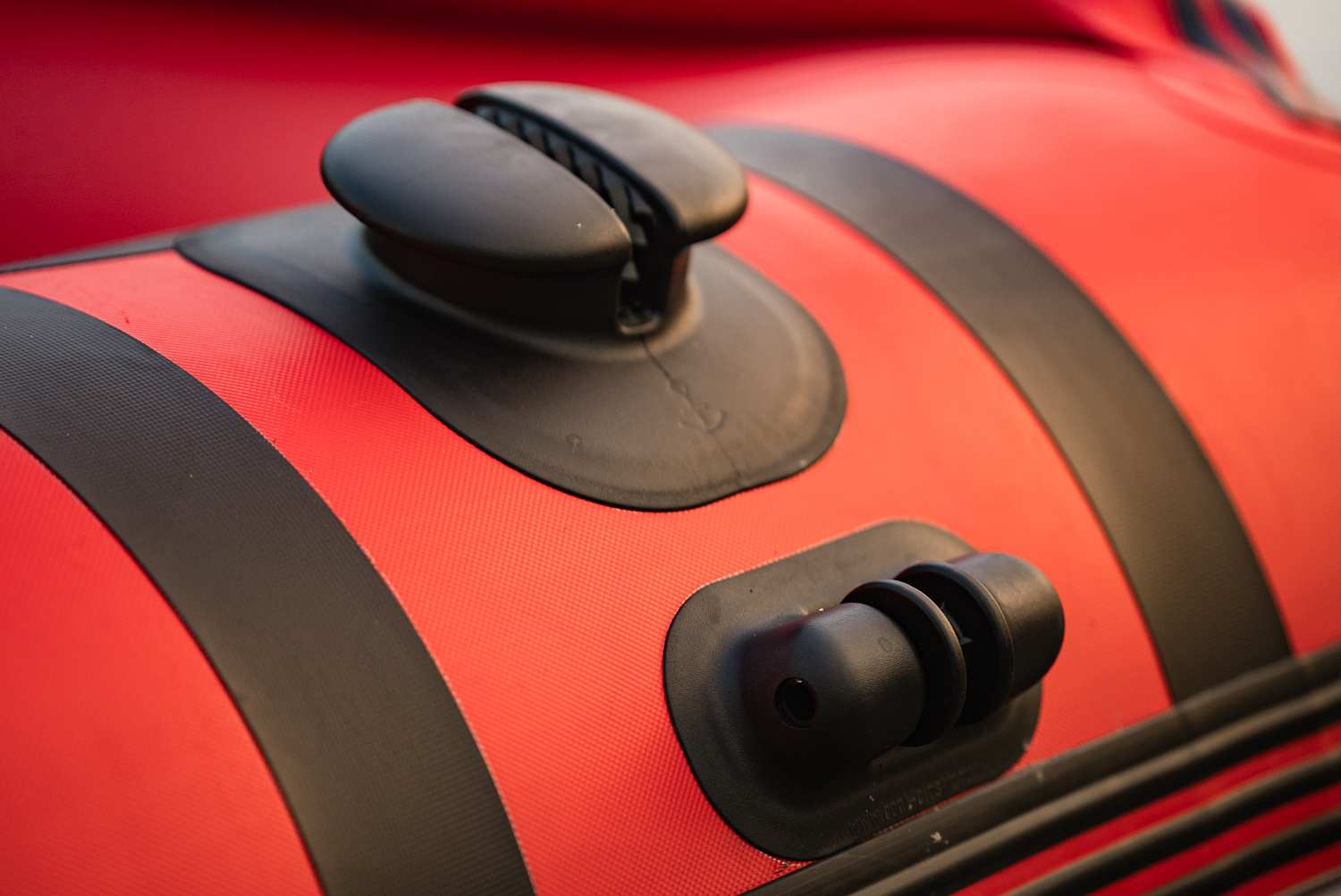 Лодка MISHIMO RIVER FJET PRO 410  под водомет в Екатеринбурге