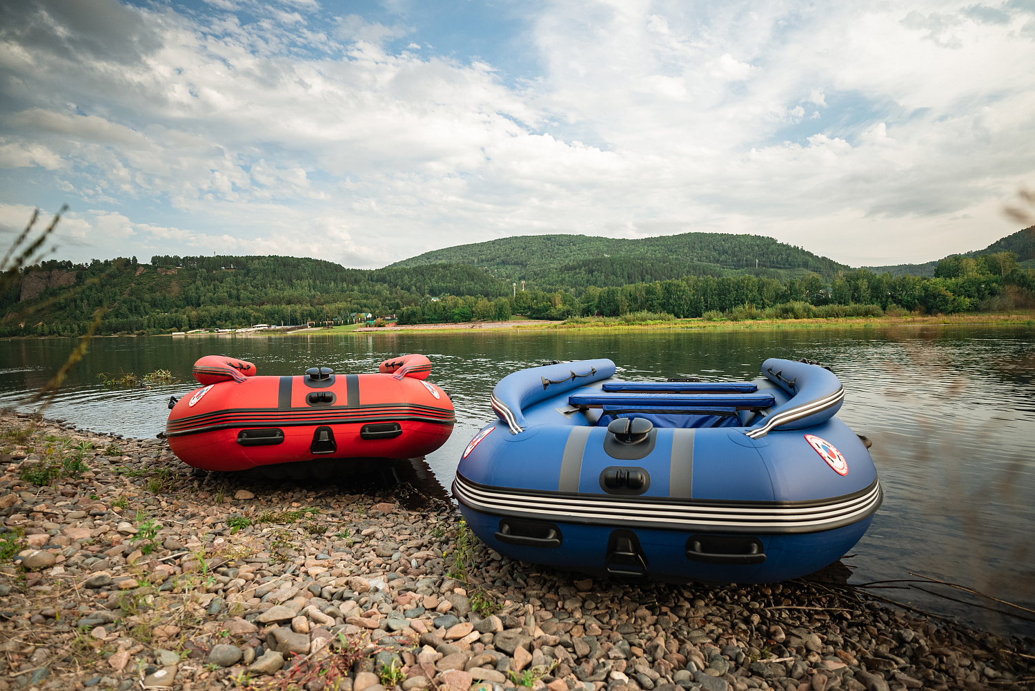 Лодка MISHIMO RIVER FJET PRO 410  под водомет в Екатеринбурге