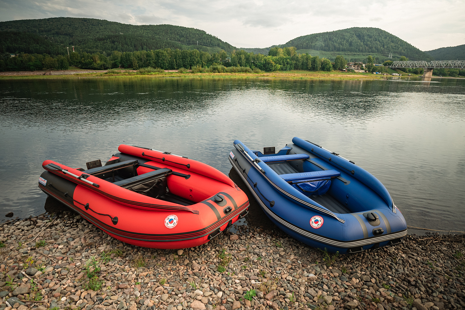 Лодка MISHIMO RIVER FJET PRO 410  под водомет в Екатеринбурге